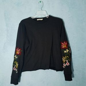 Floral Embroidered Black Crewneck